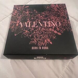 Valentino Born in Roma Box